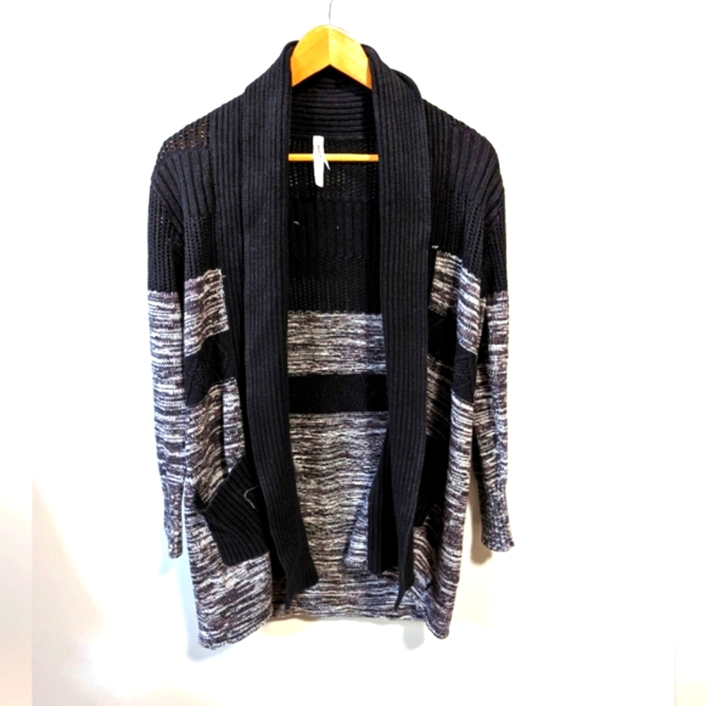 RVCA Knit Black & Heather Grey Cardigan | Autumn Cardi | Fall Vibes | Small